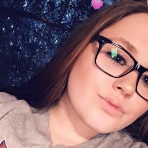 Meet your Posher, Mackenzie